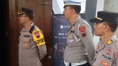 Libatan Ratusan Personil, Polres Tegal Berikan Pengamanan Ibadah Paskah