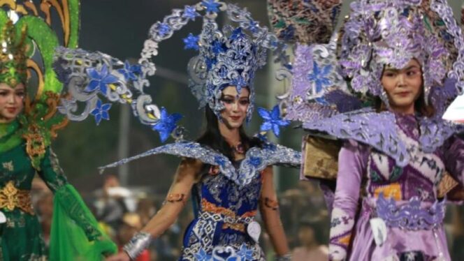 
					Tegal Pesisir Karnaval Tampilkan Keanekaragaman Budaya Kota Tegal