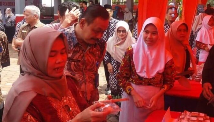 SMP Negeri 1 Bumiayu Gelar Halal Bihalal Sekaligus Peringati Hari Pendidikan Nasional