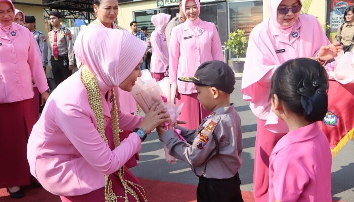 Anggota Bhayangkari Dilarang Bergaya Hidup Mewah