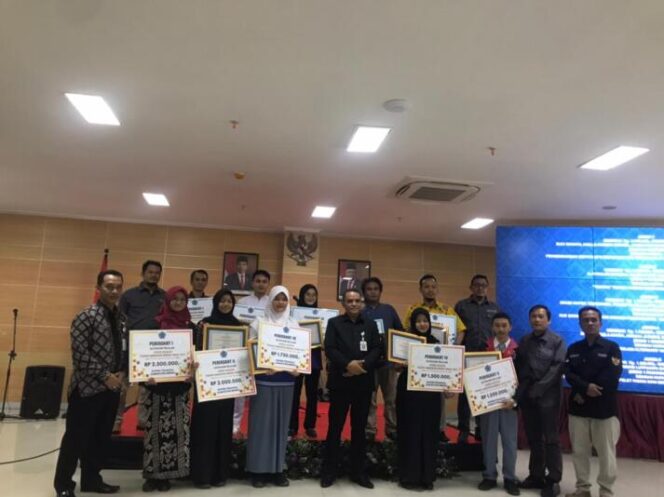 
					PRESTASI GEMILANG, Mahasiswa Akper Al Hikmah 2 Brebes Raih Juara Lomba Krenova Brebes 2023