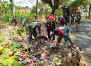 Antisipasi Banjir, Jalan Raya Kersana-Tanjung Brebes Dibersihkan