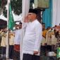 Pj Bupati Brebes Urip Sihabudin SH MH memimpin upacara Hari Santri di Lapangan Asri Bumiayu, Minggu (22/10/2023).