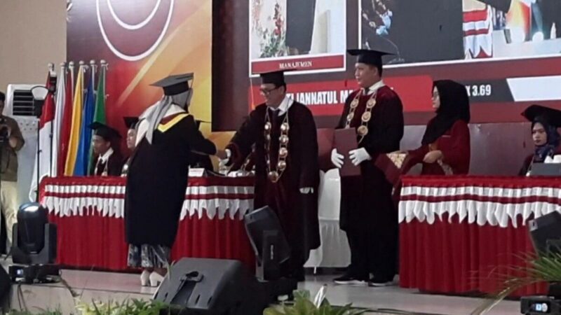 Wisuda Univsitas Peradaban Bumiayu. Foto: Portal Pantura/Yudhi Prasetyo.