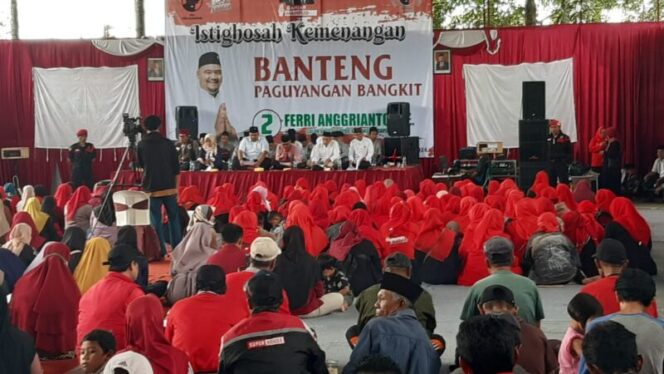 
					Hari Terakhir Kampanye, Caleg DPRD Brebes Ferri Anggriyanto Gelar Istighosah Kemenangan Banteng Paguyangan Bangkit