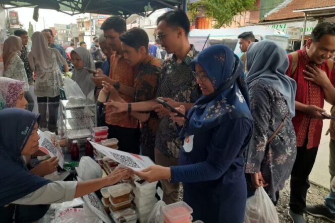 
					Di Pasar Ramadhan Bersama BRI dan UMKM Wijayakusuma Jatisawit Sejati, Bayarnya Bisa Pake QRIS