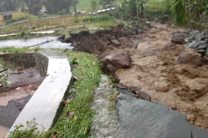 
					Ruas Ragatunjung-Cilibur yang Putus Segera Ditangani