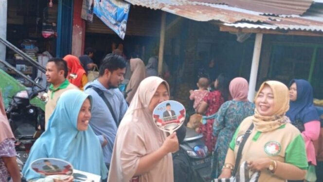 
					PAPERA Kabupaten Brebes Sosialisasikan Sudaryono Gubernur Jateng di Pasar Induk Bumiayu