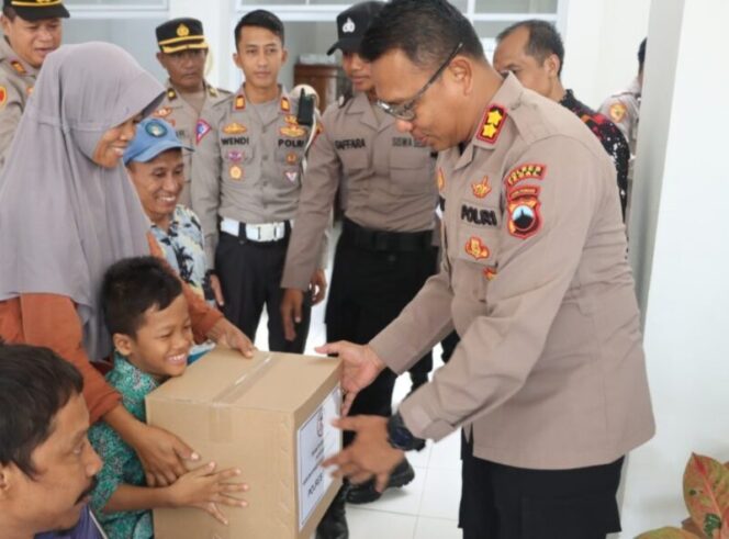 
					Selain Pengobatan Gratis, Penyandang Disabilitas Dapat Bantuan Polres Tegal Jelang Hari Bhayangkara ke 78