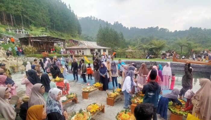 Ruwat Bumi, 22 Nasi Tumpeng Kekuatan Silahturahmi Masyarakat Desa Rembul Bojong Tegal