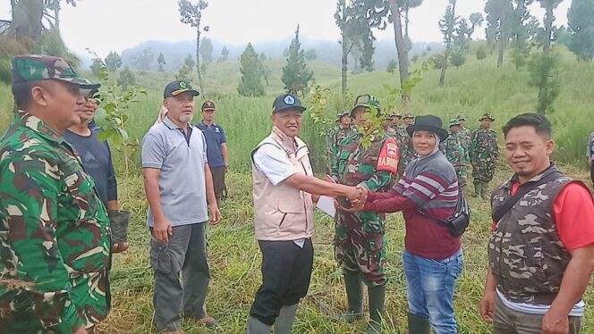 
					Perhutani KPH Pekalongan Barat Lakukan Rehabilitasi Lahan Seluas 415,9 Hektare Di Lereng Gunung Slamet