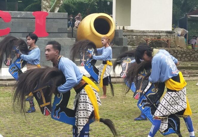 
					PT Barokah Gulirkan Ide Pentas Seni Daya Tarik Baru Wisata Pancuran 13 TWA Guci Tegal