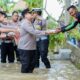 Polres Brebes Dirikan Dapur Umum untuk Bantu Korban Banjir Pemali