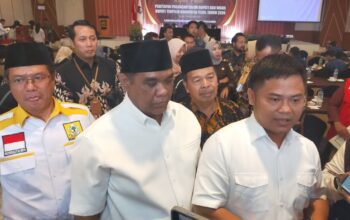 Ketok Palu Tiga Kali,  KPU Kabupaten Tegal Tetapkan Ischak-Kholid Akhiri Pilkada 2024