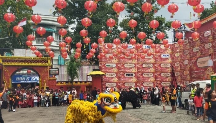 Cap Go Meh, Yayasan Adhi Dharma Slawi Tegal Berbagi Makan Gratis Untuk 2500 Orang Saat Kirab Toa Pe Kong