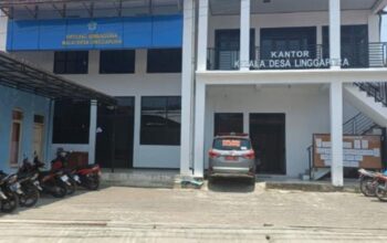 Langkah Cerdas Linggapura: Pembuatan KTP dan KK Cukup di Kantor Desa, Birokrasi Dipangkas!