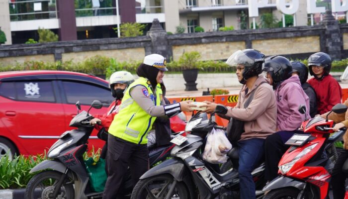 Polri dan Wartawan Jalin Sinergi di Bulan Ramadhan melalui Aksi Sosial