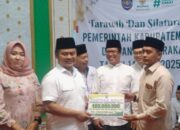 Tarhim di Masjid Sholahudin Margasari Bupati Tegal Ischak Maulana Salurkan Bantuan