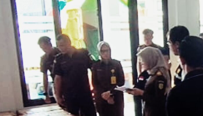 Barang Bukti Kasus Rokok Ilegal 2.3 Miliar Dilimpahkan Bea Cukai  Kepada  Kejaksaan Negeri Kabupaten Tegal